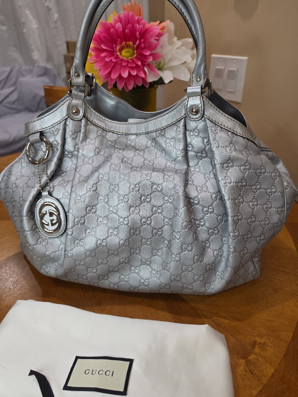 Gucci Sukey XL Silver Guccissima Monogram Shoulder Bag with GG Charm - Picture 8 of 16